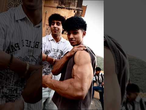 Small arms😱💔 #gym #gymmotivation #fitness #biceps #bodybuilding  #motivation #shorts